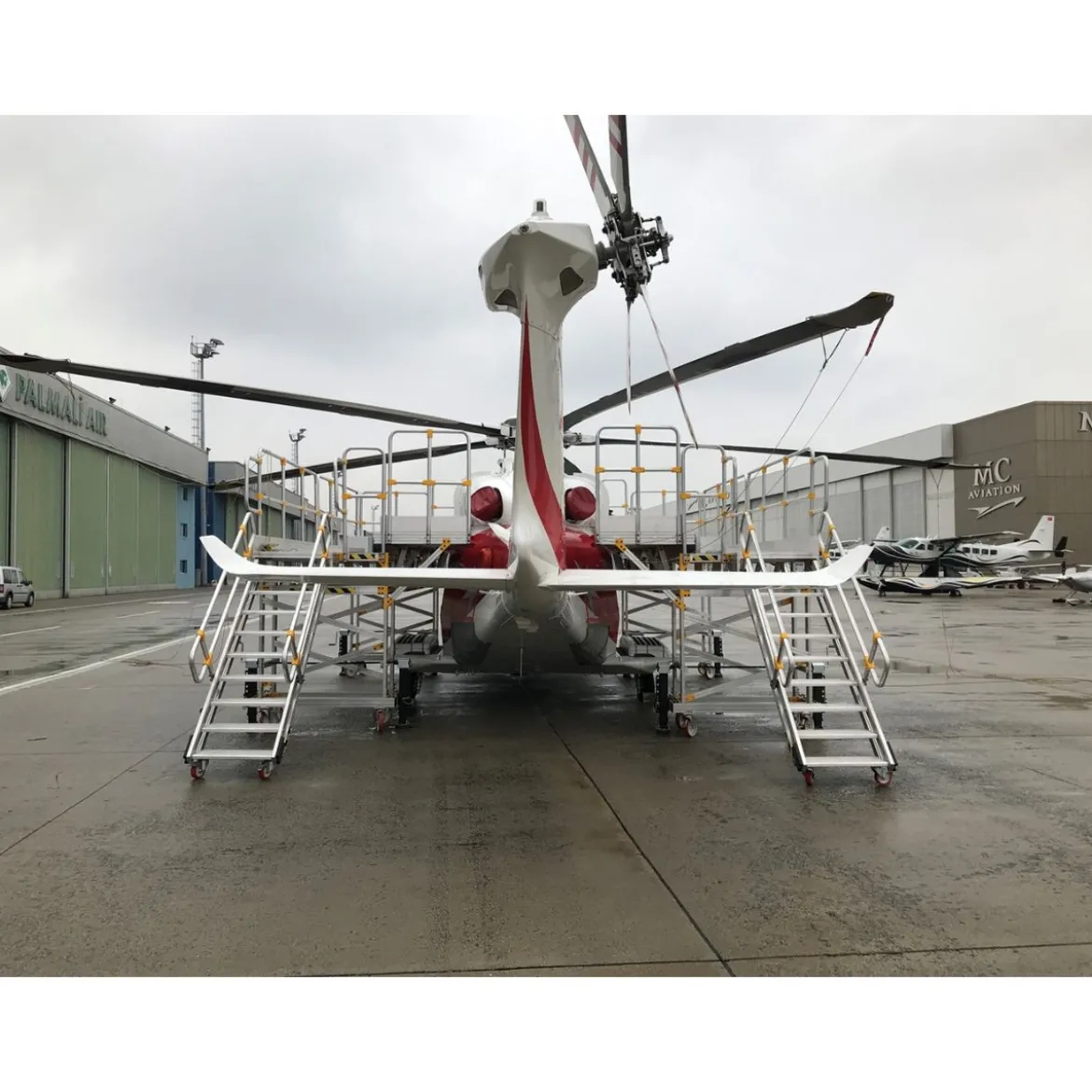 Arbetsplattform Helikopter