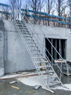 Bodtrappa 100cm 18 steg komplett 2 räcken