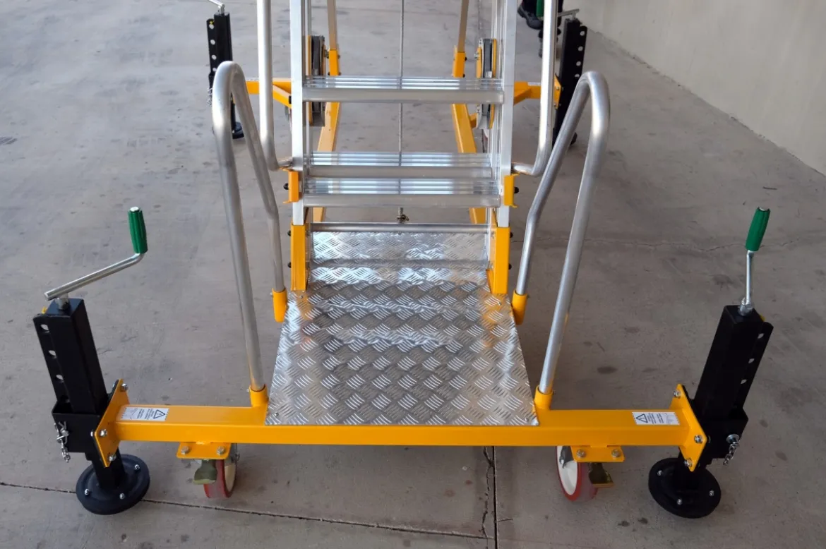Plattformstrappa Justerbar 2-2,5m