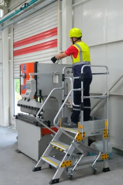 Plattformstrappa 1,5m manuell spärr