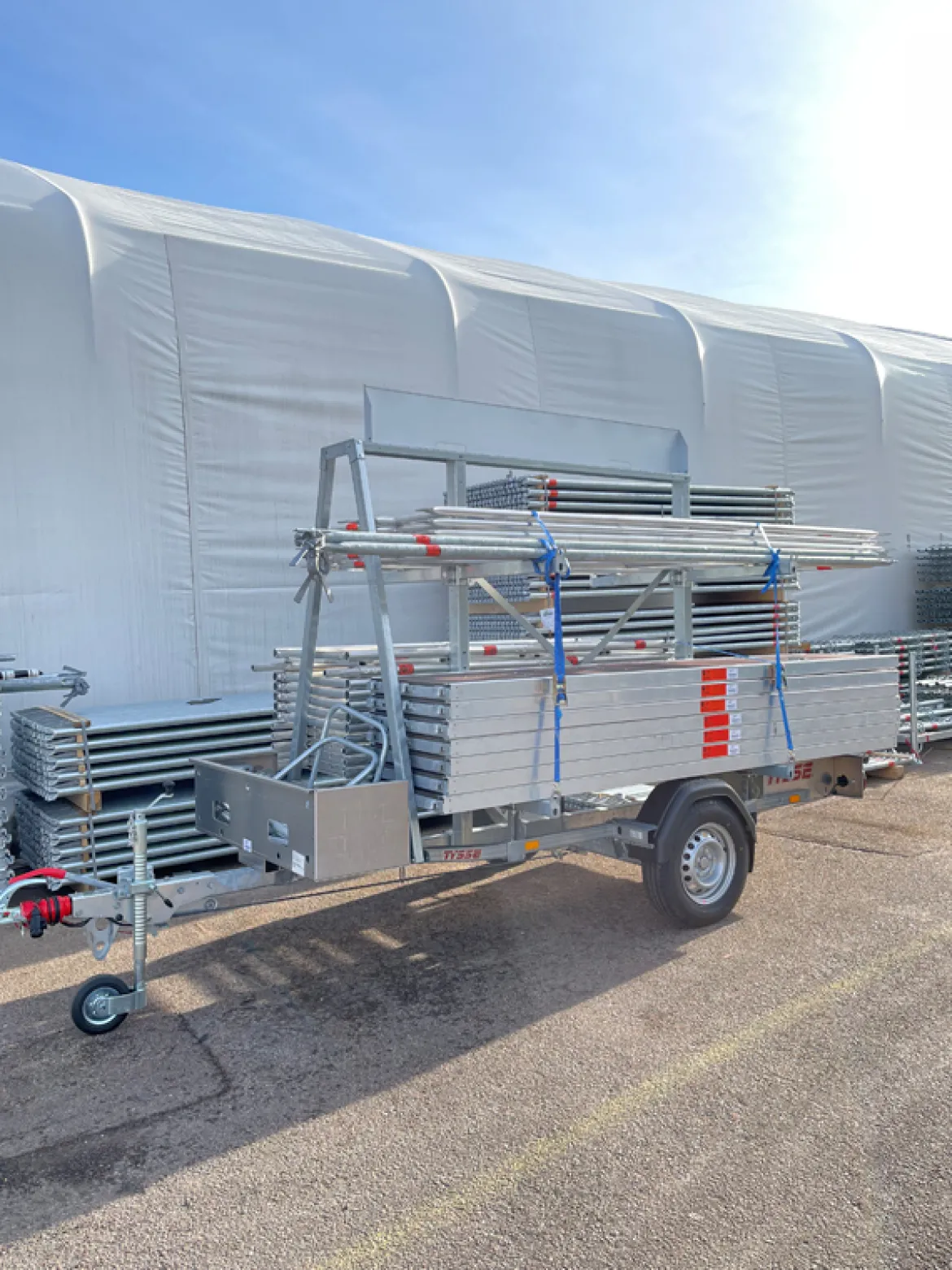 Ställningstrailer med 60m² Villapaket Ram ALU