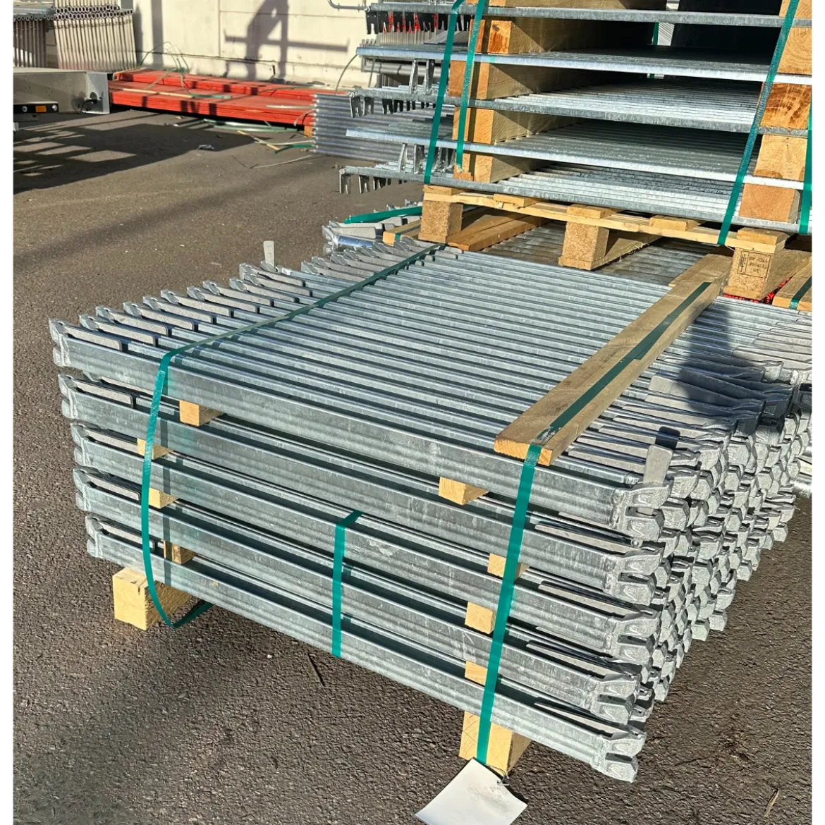 U-bom stål 100-pack